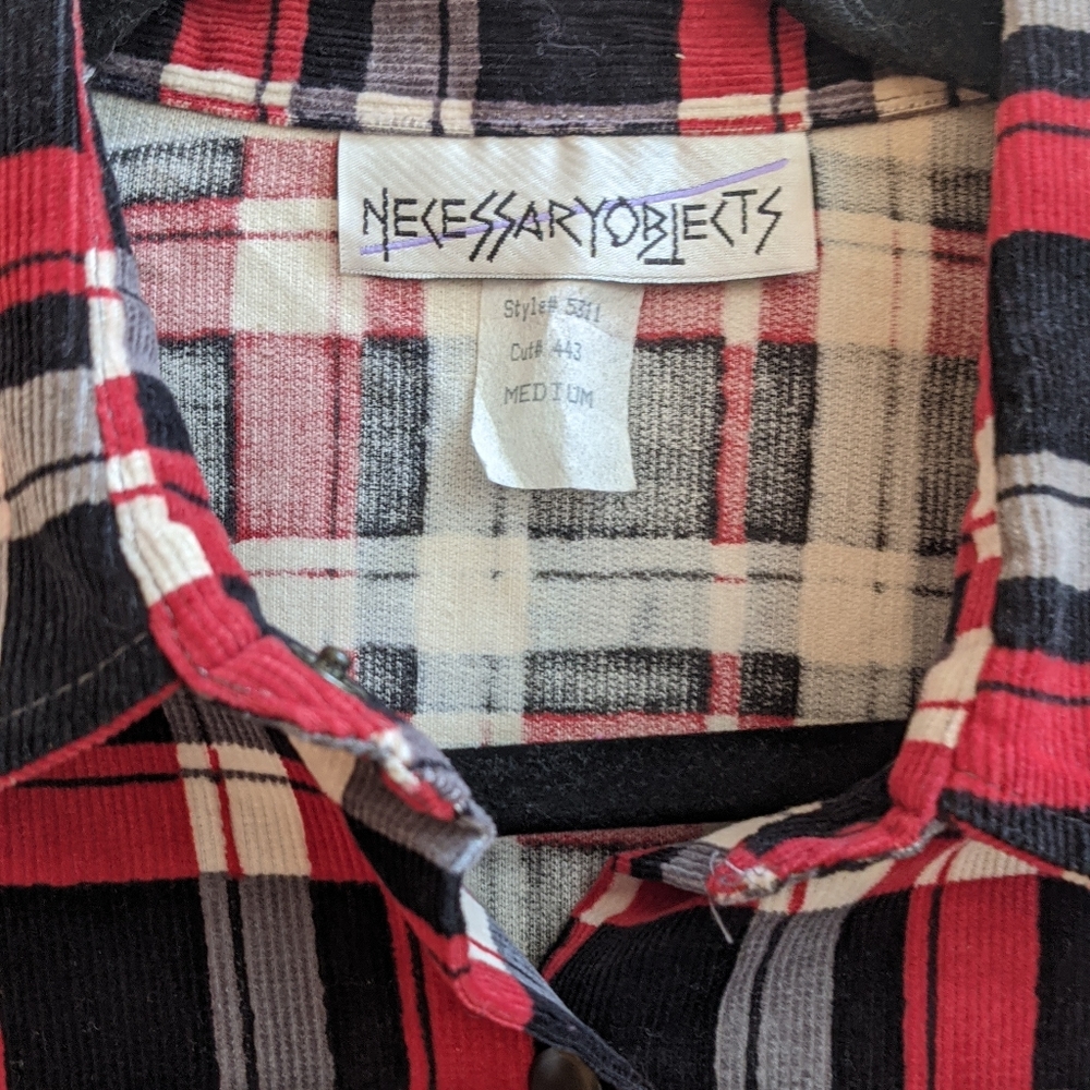 Vintage Grandpa chic cordoroy button down - Picture 3 of 7
